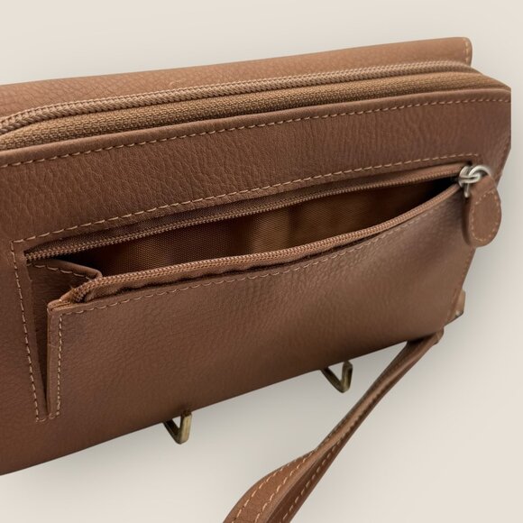 Brown Faux Leather Wallet Wristlet Card Slots Checkbook Zipper Around Snaps - Picture 3 of 7